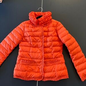 Fitted Convertible Button Down Lightweight Puffer Jacket w/ Detachable Collar